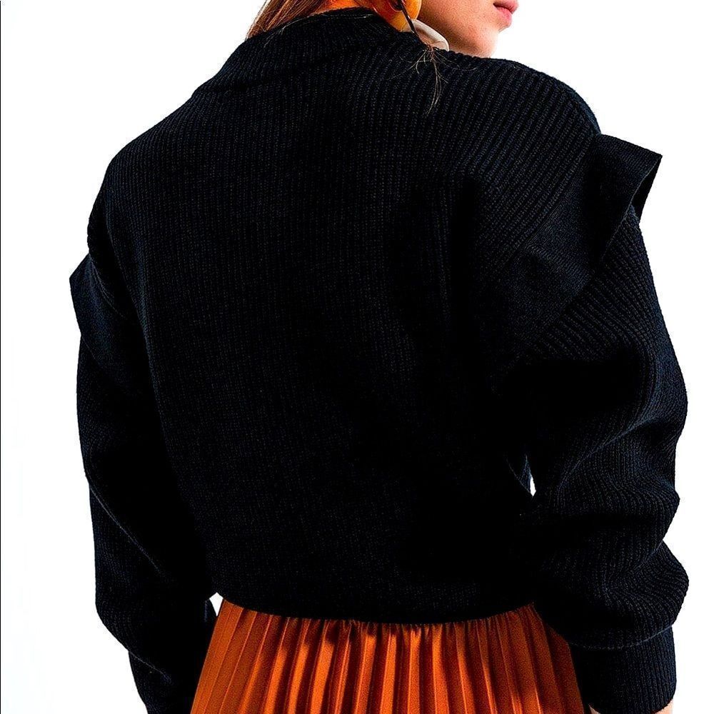 New Q2 Detailed Sleeve Sweater - Picture 4 of 8